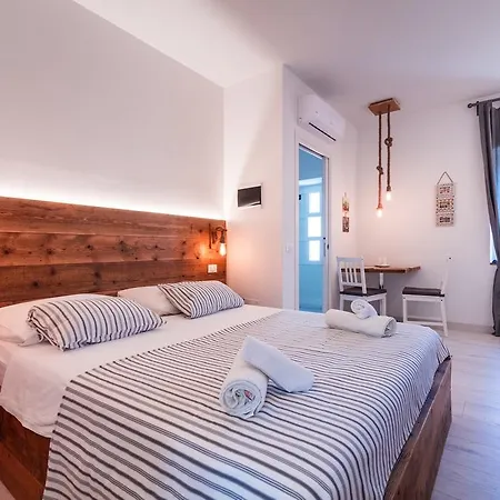 Apartments Sole Komiža Exteriér fotografie